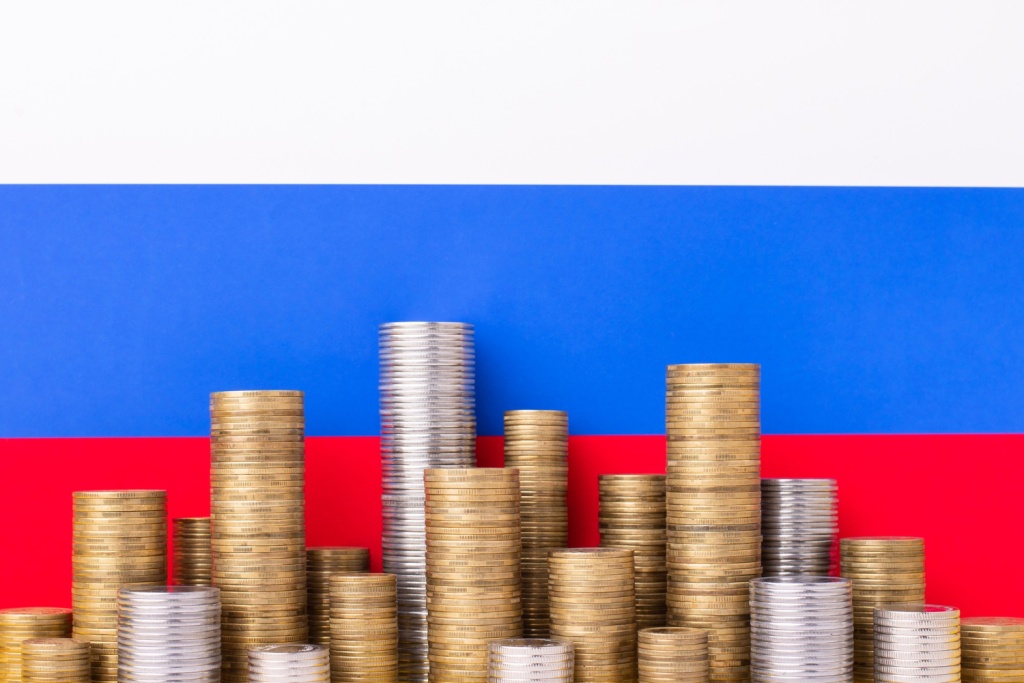 Расходы бюджета РФ в феврале достигли 2,05 триллиона рублей