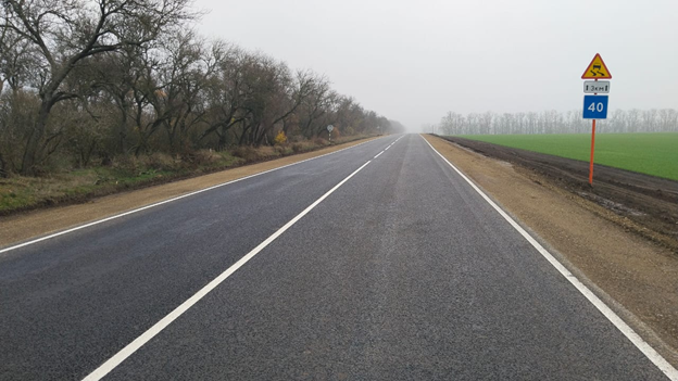 В Ейском районе отремонтирован 7-километровый участок ключевой дороги по нацпроекту В Ейском районе отремонтирован 7-километровый участок ключевой дороги по нацпроекту