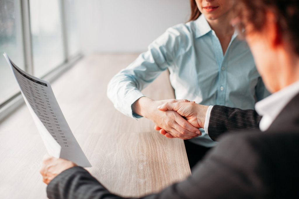 Более 6500 жителей Тывы получили помощь в трудоустройстве посредством соцконтракта