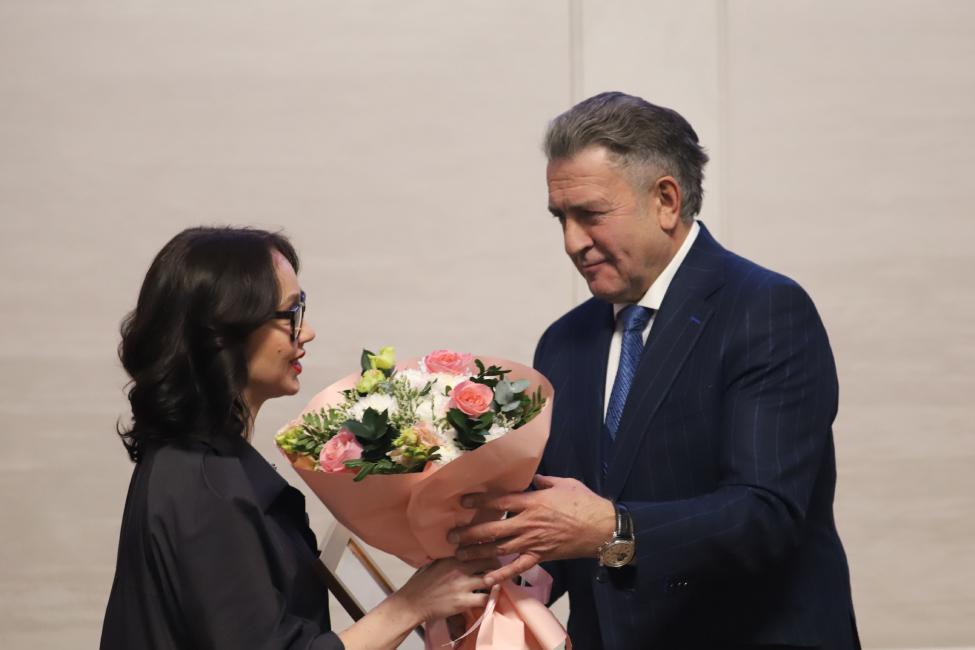 Спикер ЗАКСа Новосибирской области поздравил юристов с профессиональным праздником
