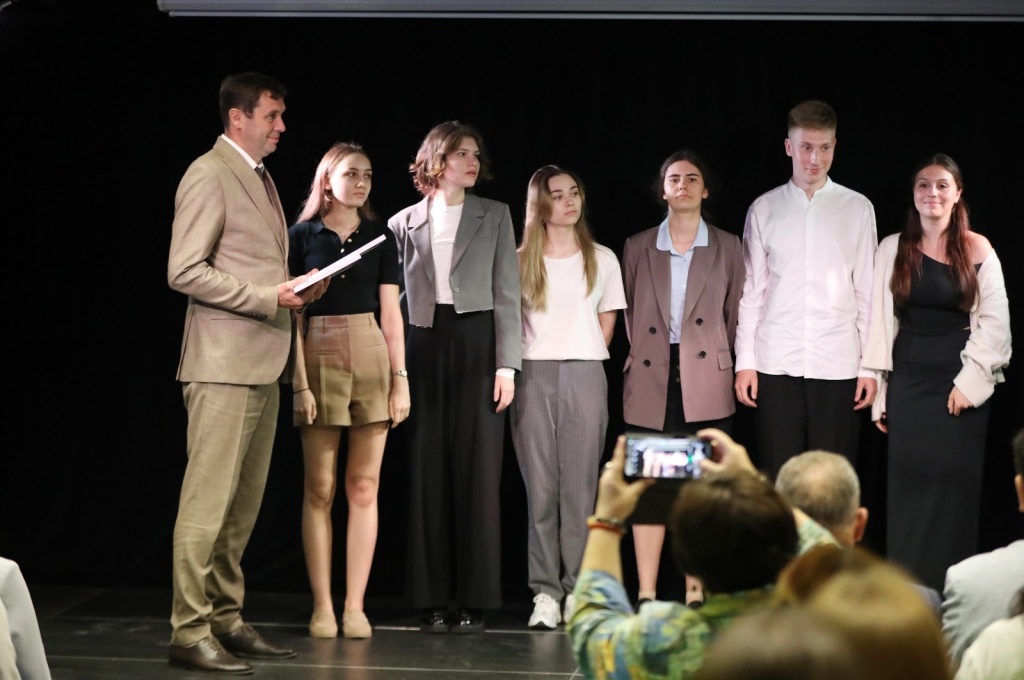 В Воронеже наградили победителей конкурса «Зелёный город, который построим мы»