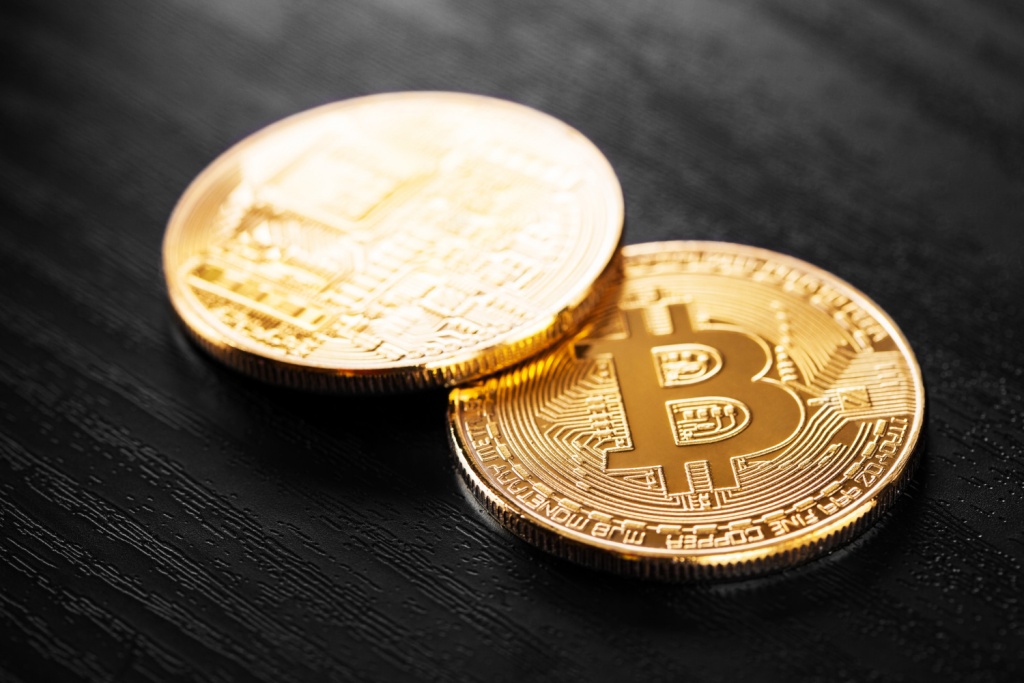 Биткоин преодолел отметку в 72 тысячи долларов