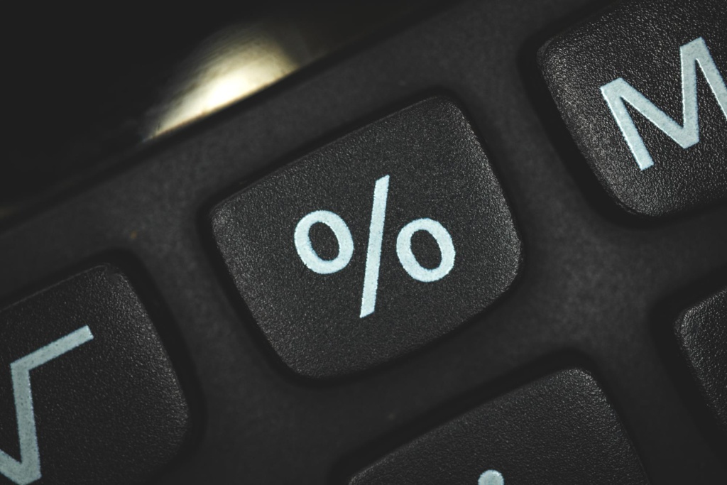 Банки снижают максимальные ставки по вклада