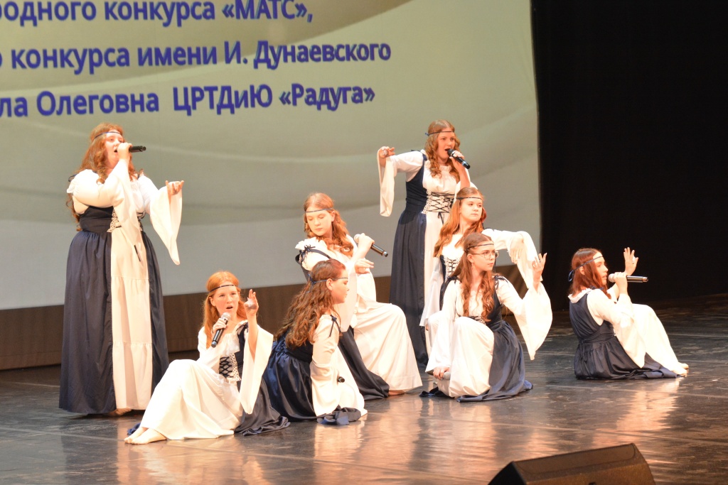 Председатель Воронежской городской Думы Андрей Дьяченко поздравил ЦДО «Созвездие» с 50‑летием