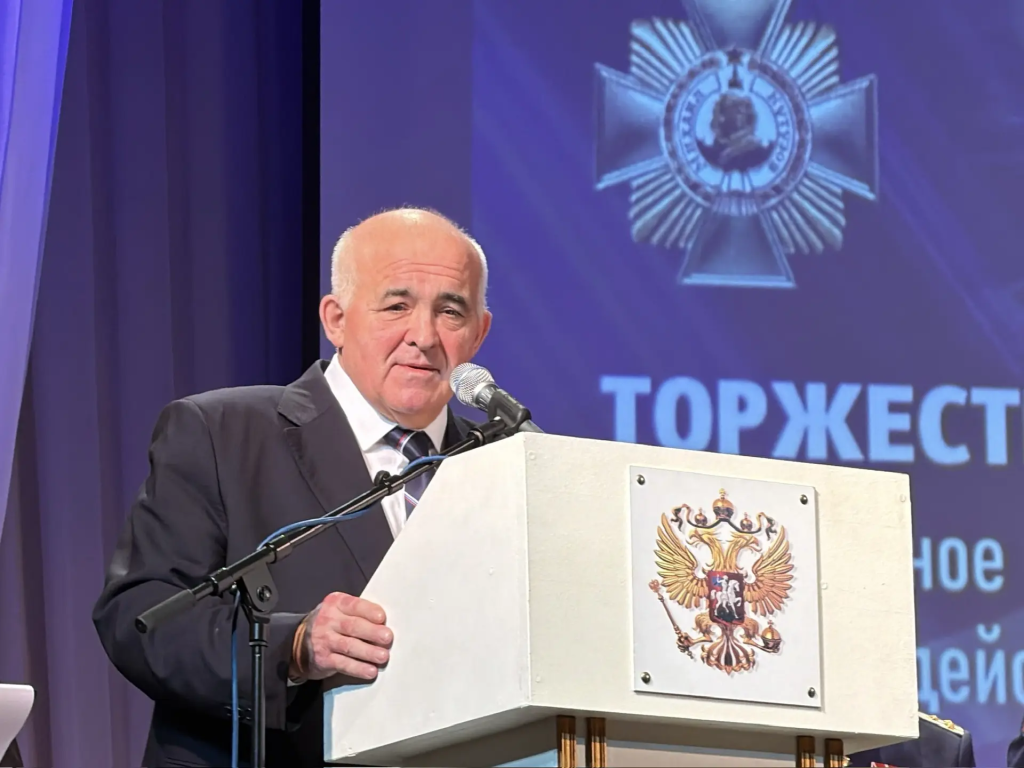 Орден Кутузова на знамени гвардейцев: 1065-й артиллерийский полк удостоен высокой государственной награды за героизм в СВО