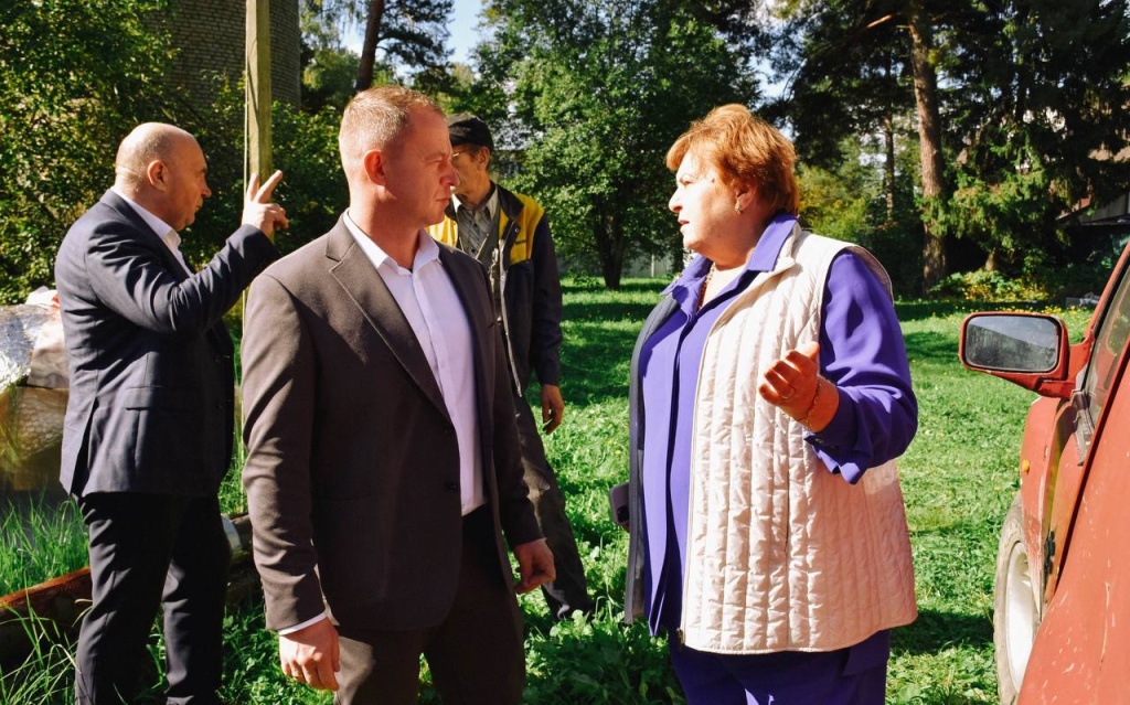 Председатель Совета депутатов Пушкинского проверил качество водоснабжения в Зеленоградском Председатель Совета депутатов Пушкинского проверил качество водоснабжения в Зеленоградском