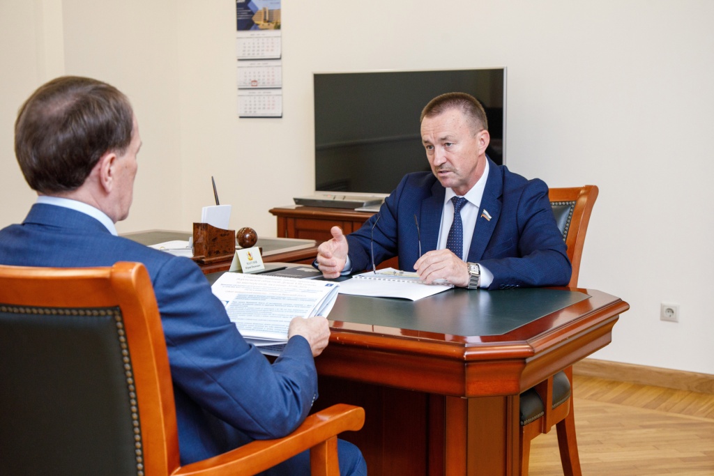Воронеж укрепляет соцподдержку и готовит реформу МСУ: итоги встречи Алексея Гордеева и Юрия Матузова Воронеж укрепляет соцподдержку и готовит реформу МСУ: итоги встречи Алексея Гордеева и Юрия Матузова